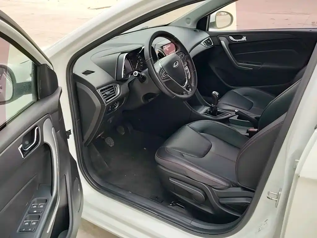 Chery Arrizo 5 — миниатюра 16