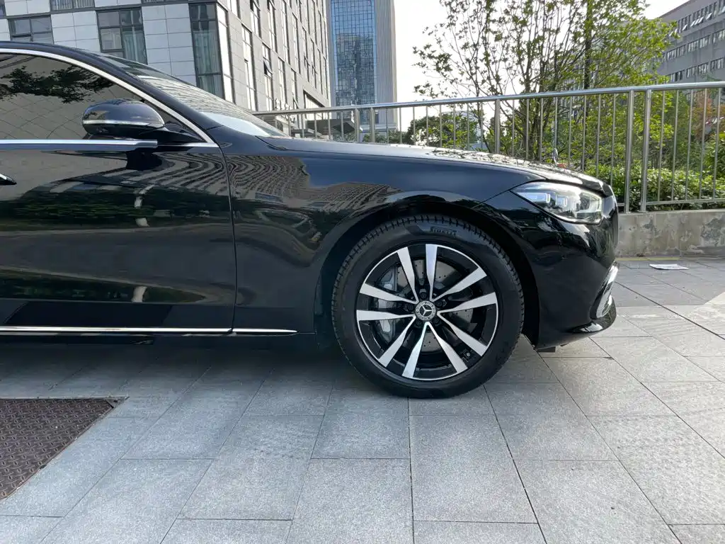 Mercedes-Benz S-Class — миниатюра 24