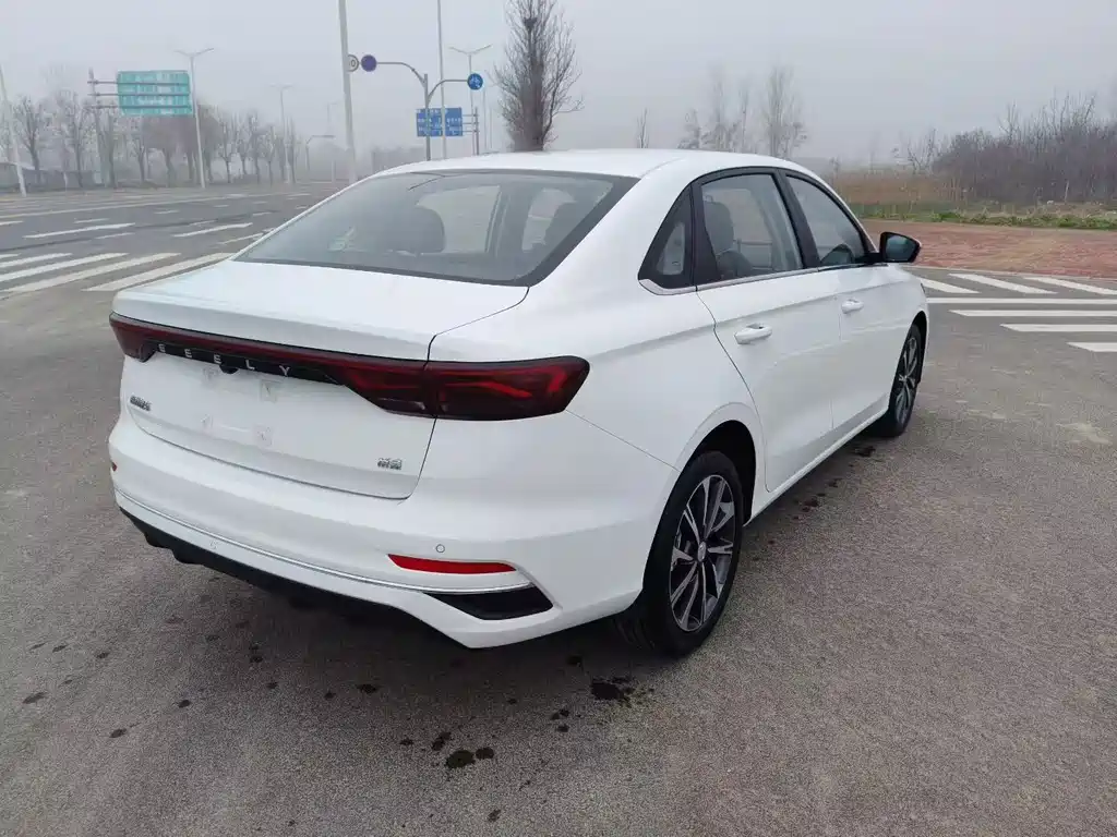 Geely Emgrand - фото 9