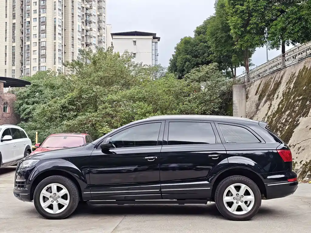 Audi Q7 — миниатюра 3