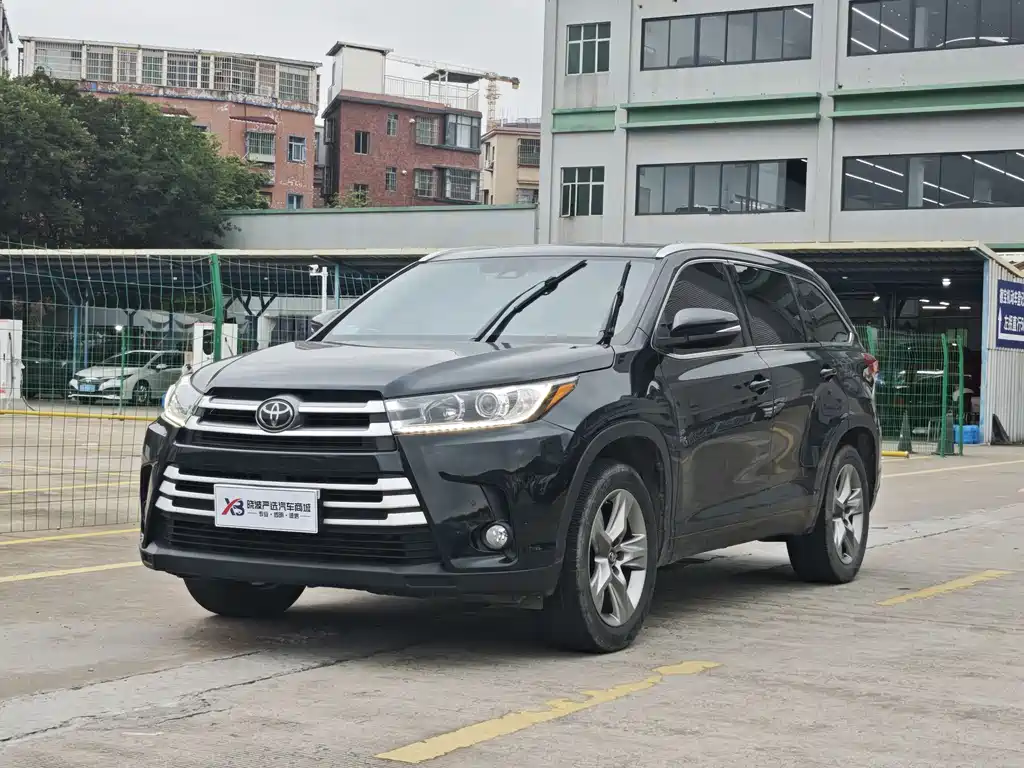 Toyota Highlander 2021
