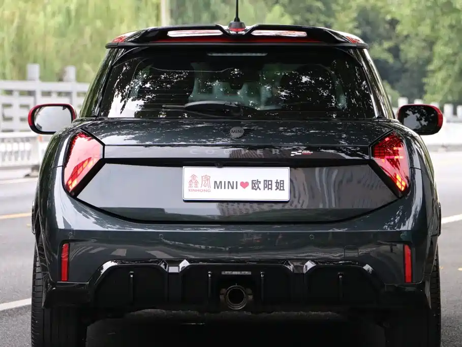 Mini JCW 2025 JOHN COOPER WORKS