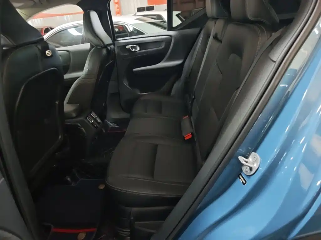 Volvo XC40 — миниатюра 17