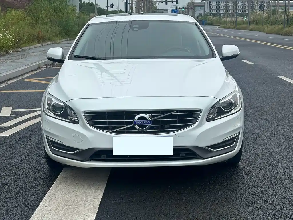 Volvo S60 — миниатюра 2