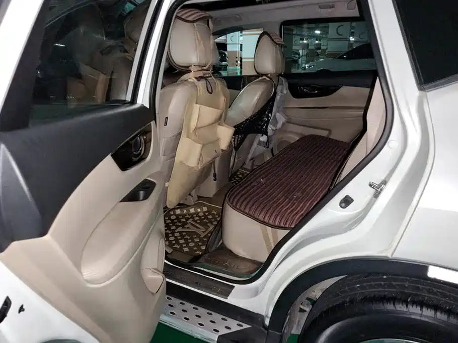 Nissan X-Trail — миниатюра 11