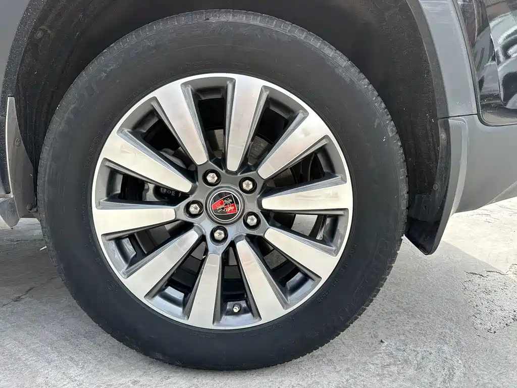 Roewe RX8 — миниатюра 12