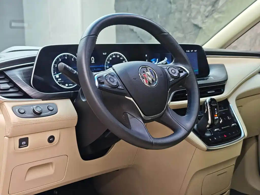 Buick GL8 — миниатюра 7