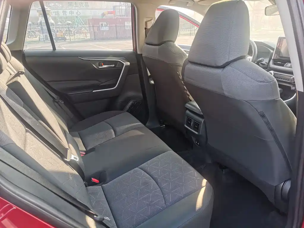 TOYOTA RAV4 RONGFANG