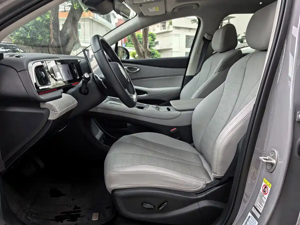 BYD Sealion 05 EV — миниатюра 5