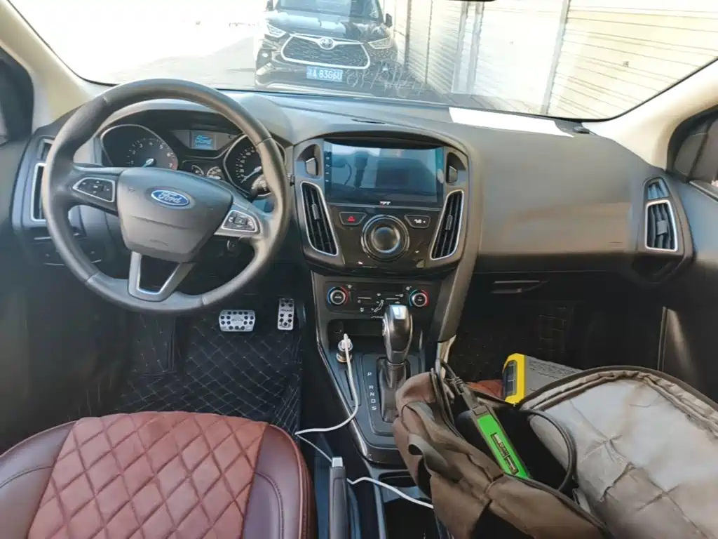 Ford Focus — миниатюра 10