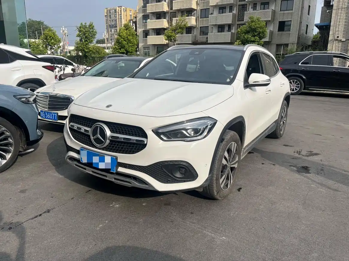 奔驰GLA 2023款 GLA 220 2023