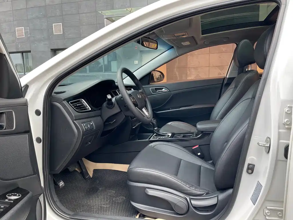 Hyundai Mistra — миниатюра 6