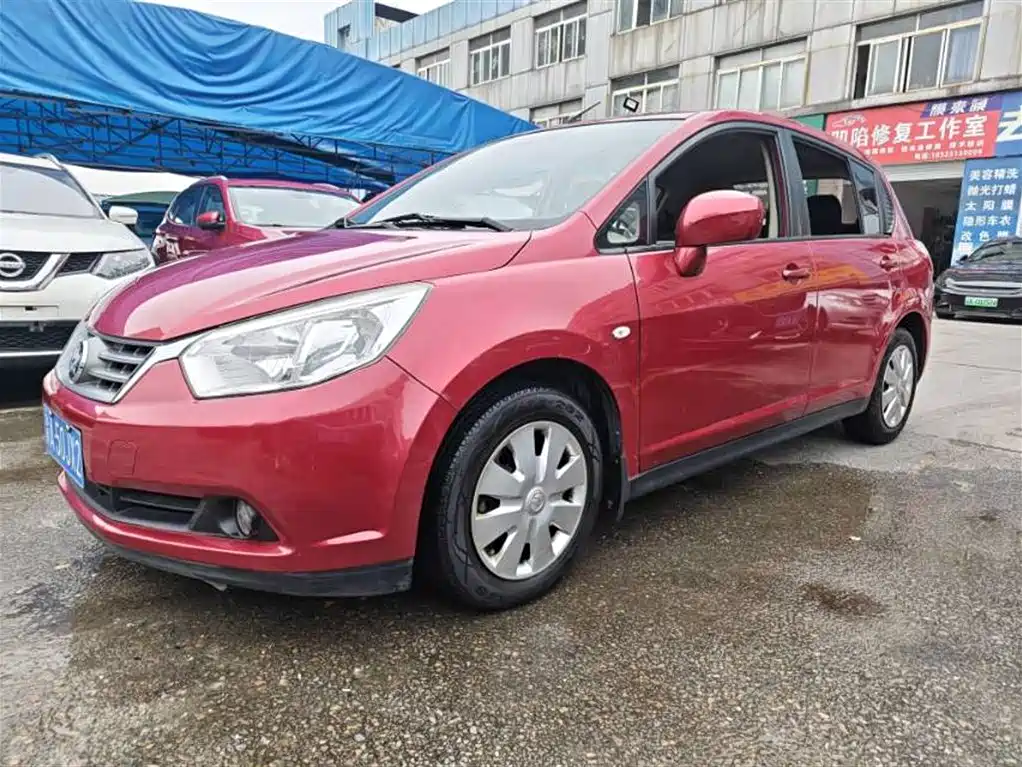 Venucia R50 2014