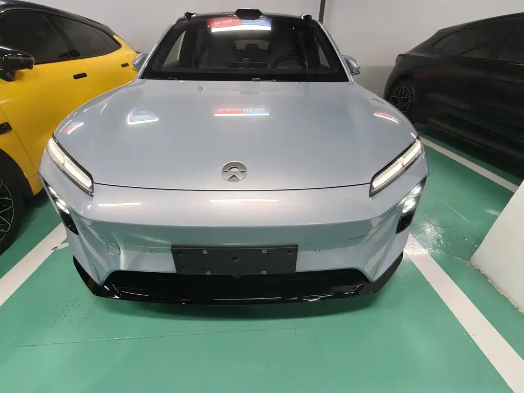 NIO ET5T — миниатюра 2