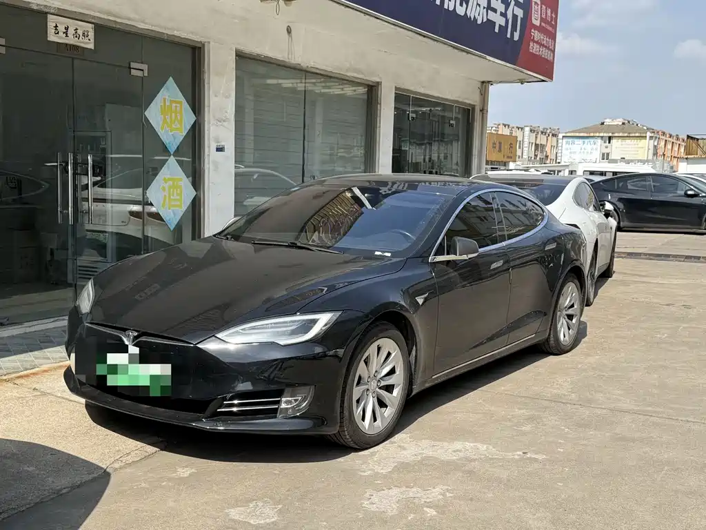 Tesla Model S 2019