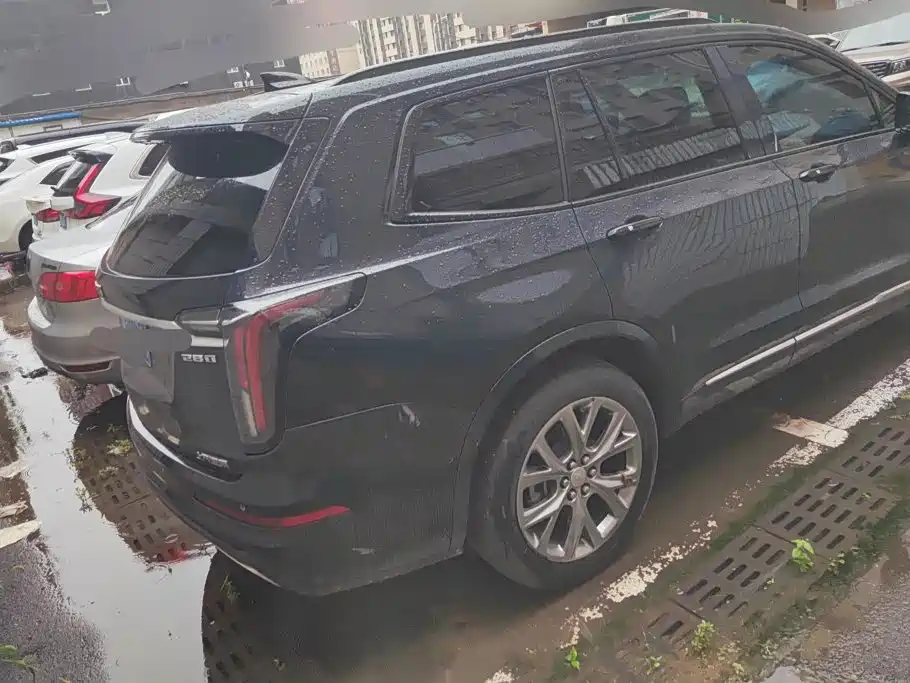 Cadillac XT6 2020 28T мест Luxury