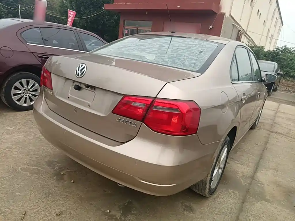 Volkswagen Jetta — миниатюра 7
