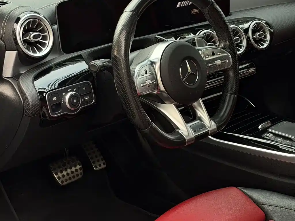 Mercedes-Benz A-Class AMG (Import) — миниатюра 8