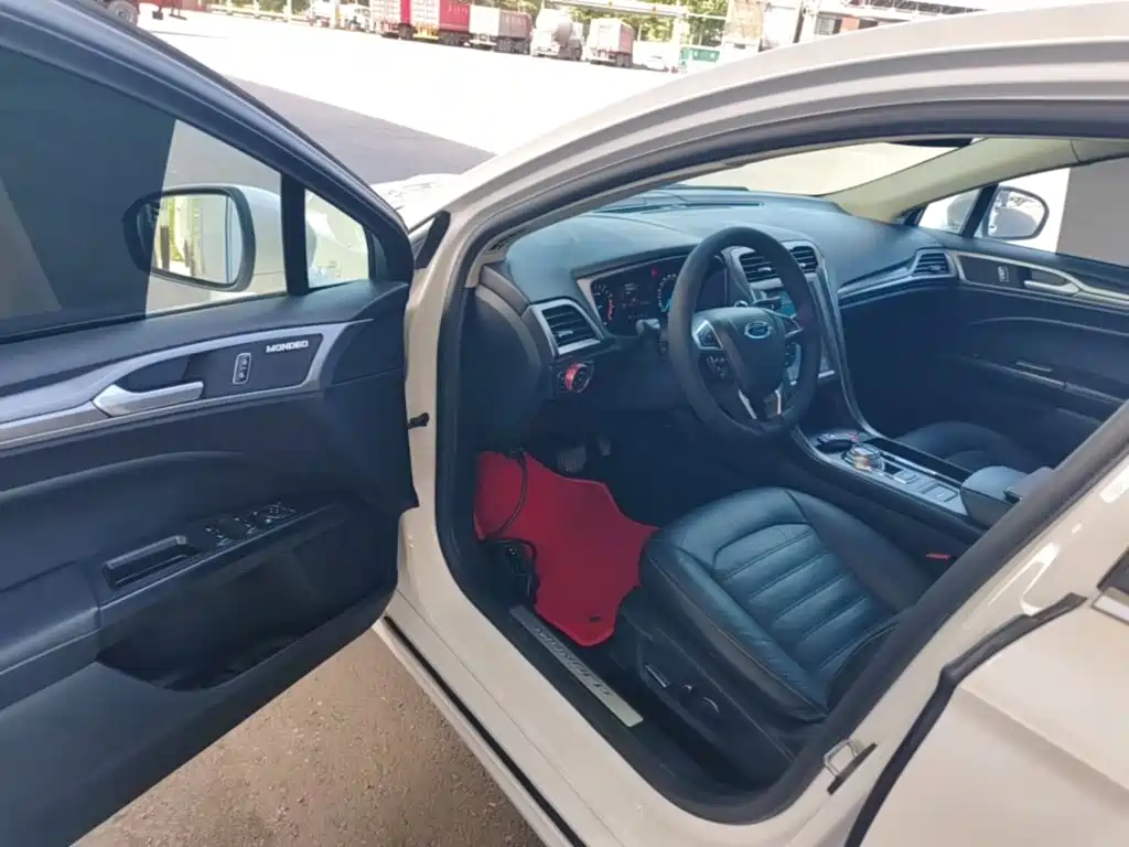 Ford Mondeo — миниатюра 16