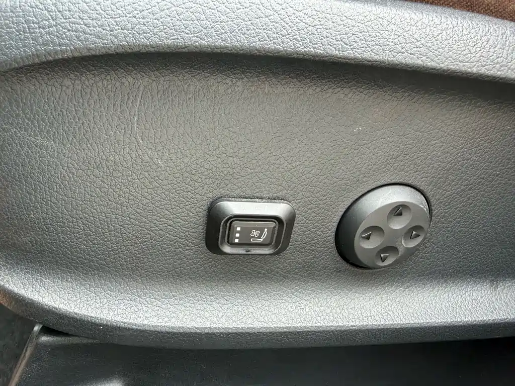 Mercedes-Benz GLB — миниатюра 14