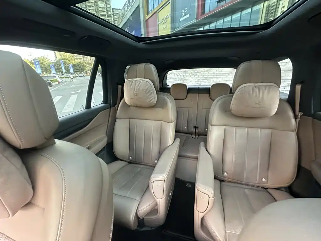 NIO ES8 — миниатюра 12