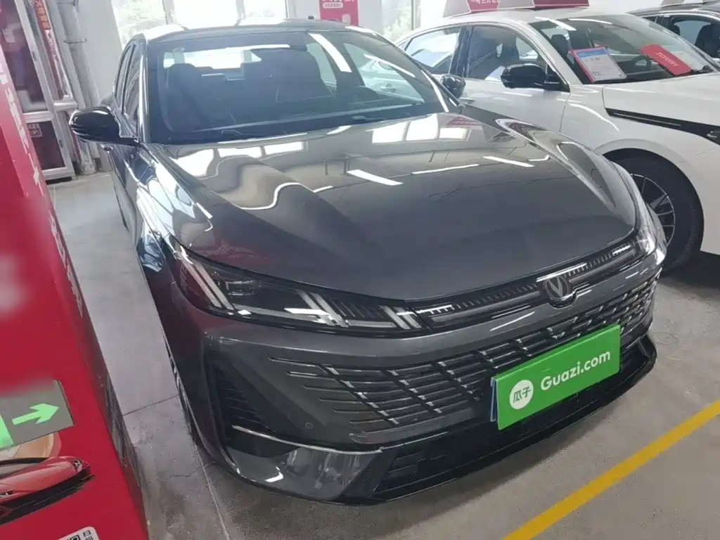 Changan Eado — миниатюра 4