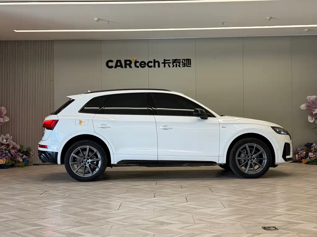 Audi Q5L 2022 45T Luxury