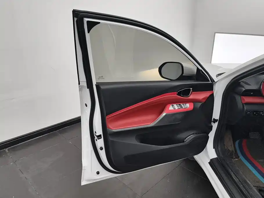 Baojun Valli — миниатюра 7