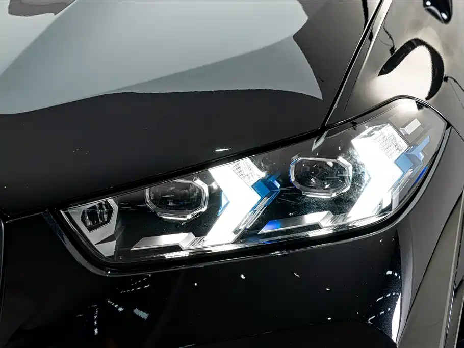 BMW X5 — миниатюра 4