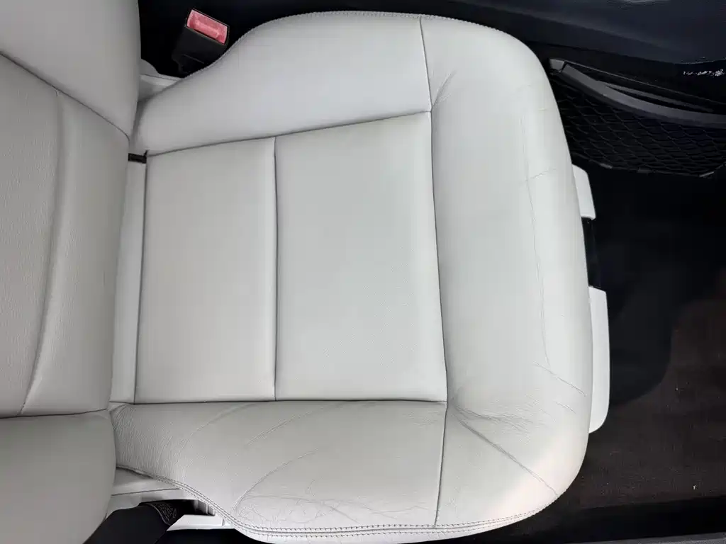 Mercedes-Benz E-Class (Import) — миниатюра 9