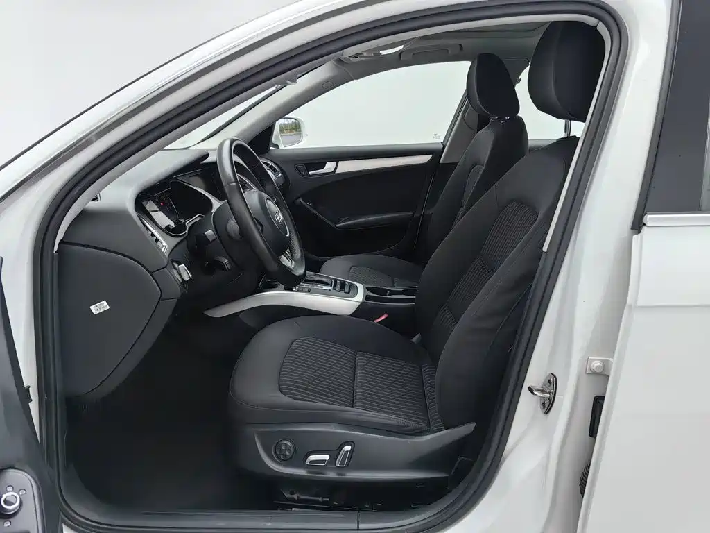 Audi A4L — миниатюра 10