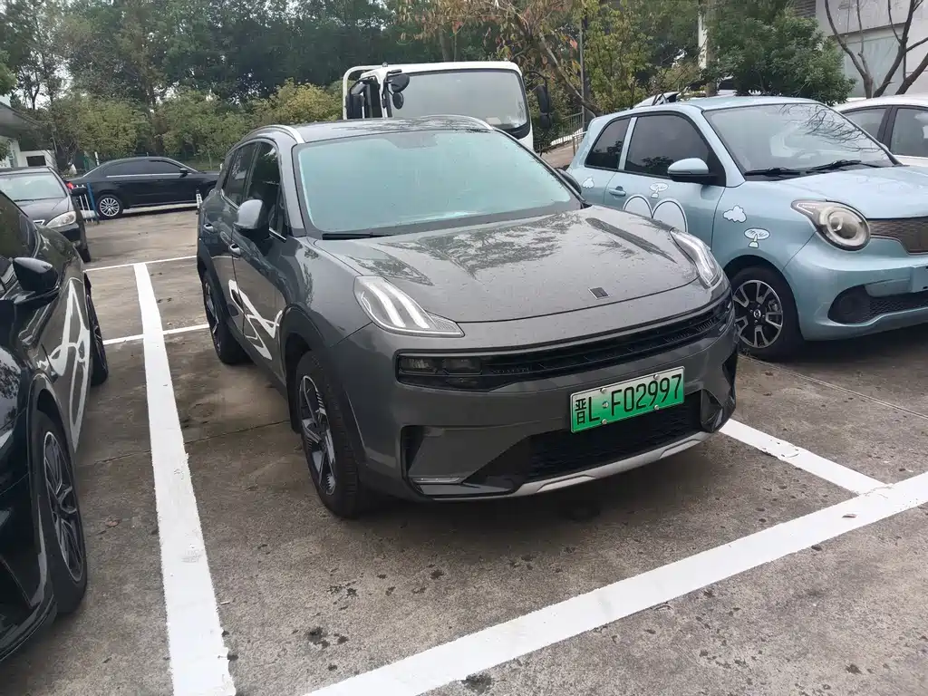 Lynk & Co 06 EM-P — миниатюра 3