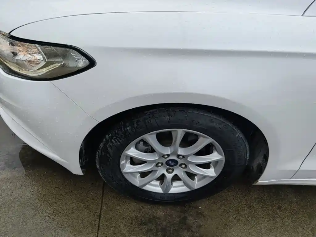 Ford Mondeo — миниатюра 23