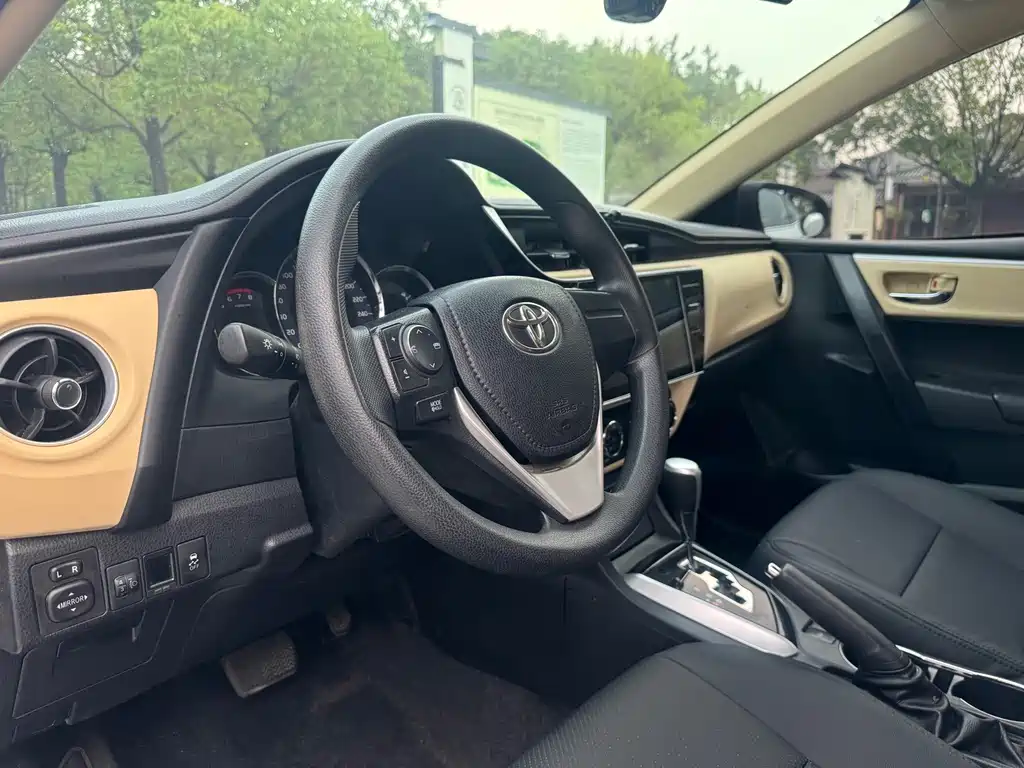 Toyota Corolla — миниатюра 10