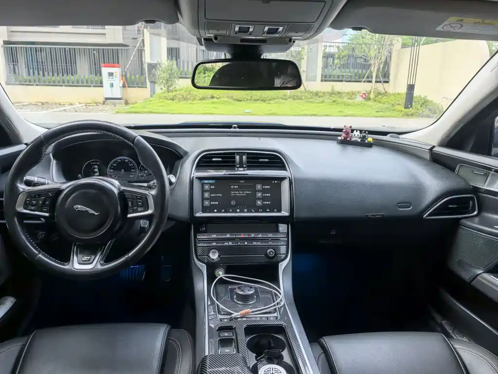 Jaguar XEL — миниатюра 7