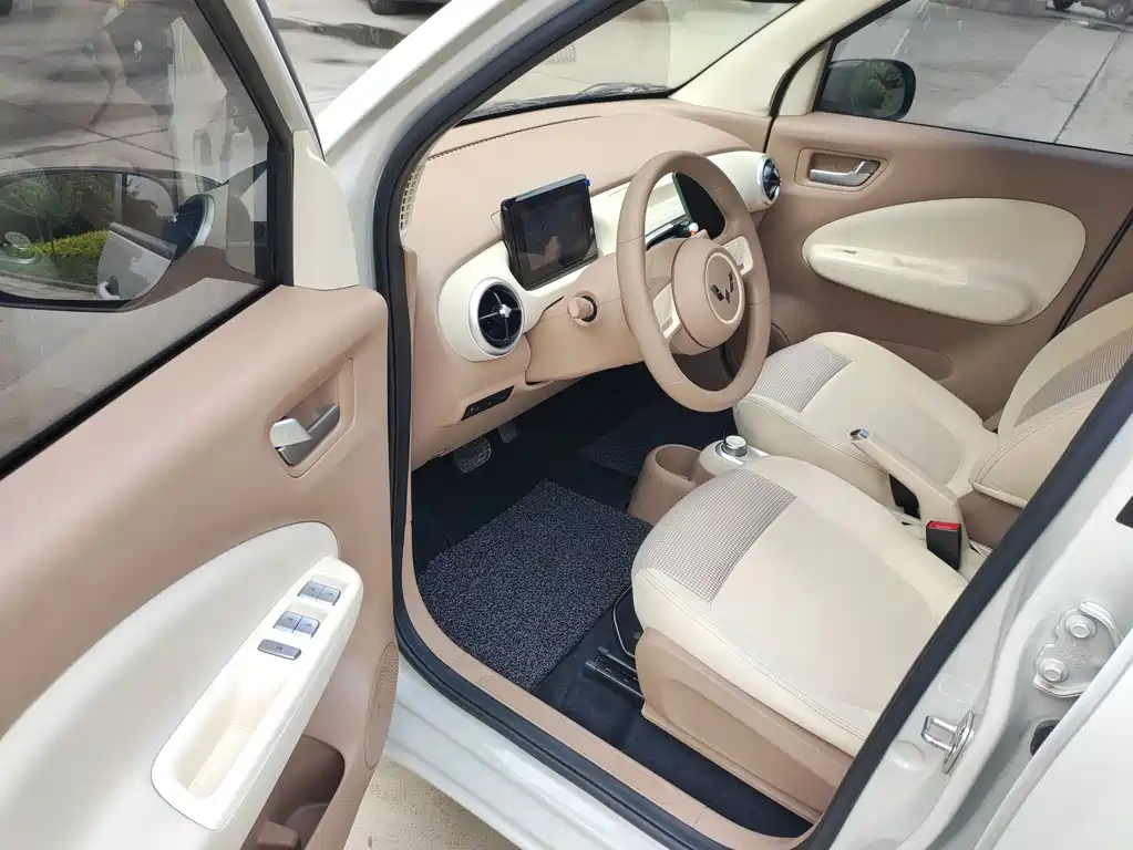 Wuling MINIEV — миниатюра 4