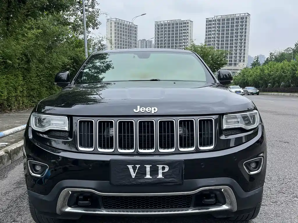 Jeep Grand Cherokee (Import) 2016