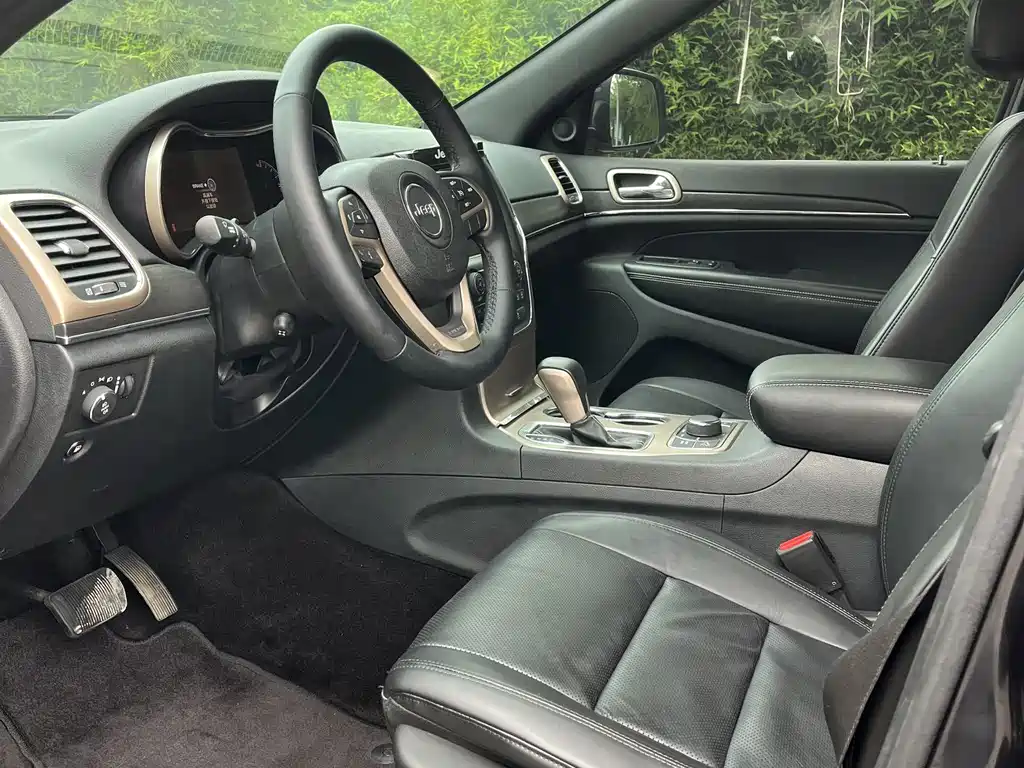 Jeep Grand Cherokee (Import) 3.0L Elite Navigation Edition, фото 4