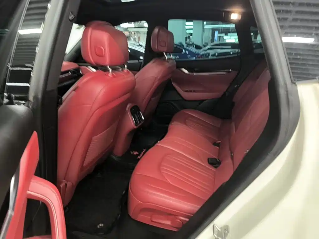 Maserati Levante — миниатюра 17