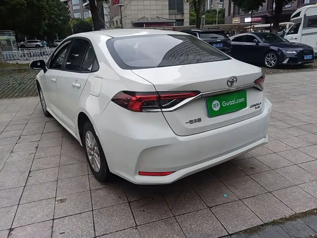 Toyota Corolla — миниатюра 5