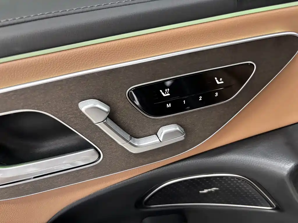 Mercedes-Benz E-Class New Energy — миниатюра 10
