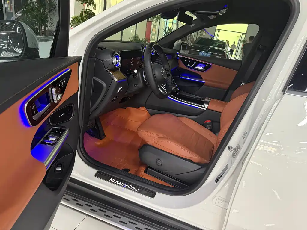 Mercedes-Benz GLC 2024 GLC 300 L 4MATIC 5 мест