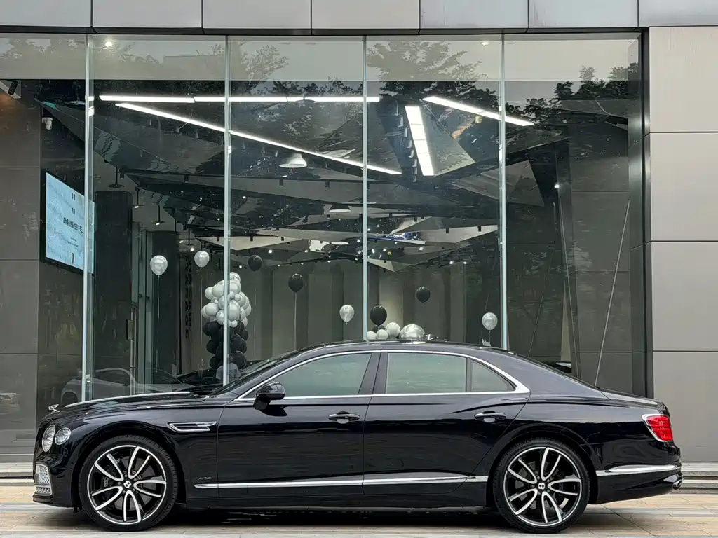 Bentley Flying Spur — миниатюра 3