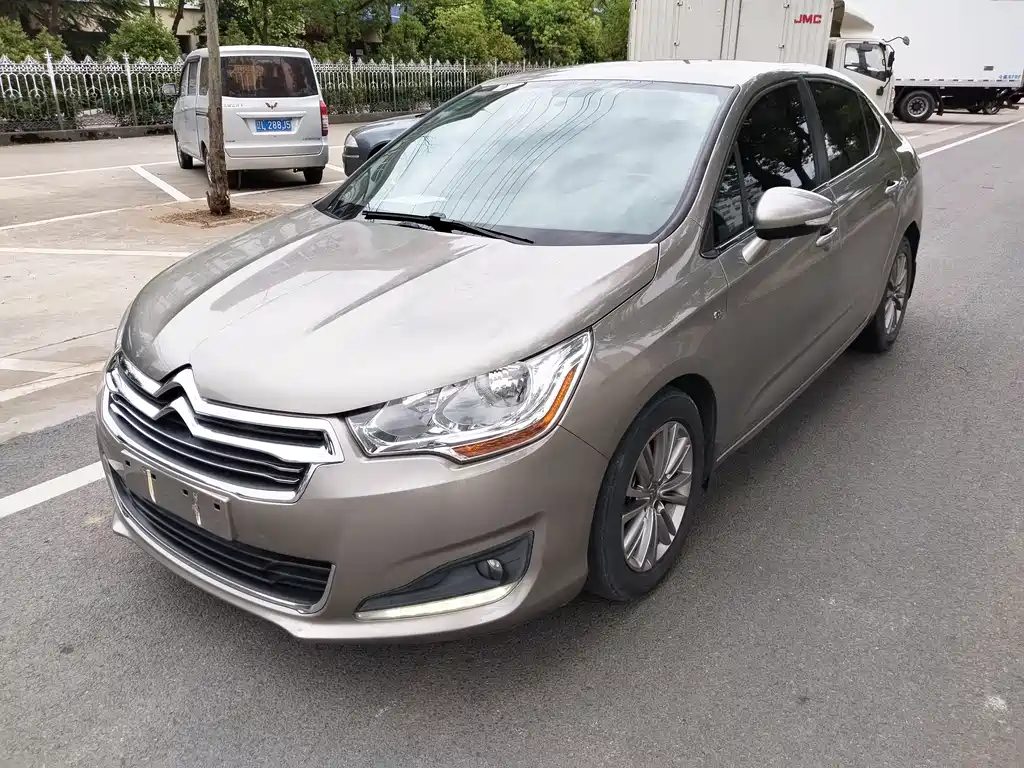 Citroen C4L 2015