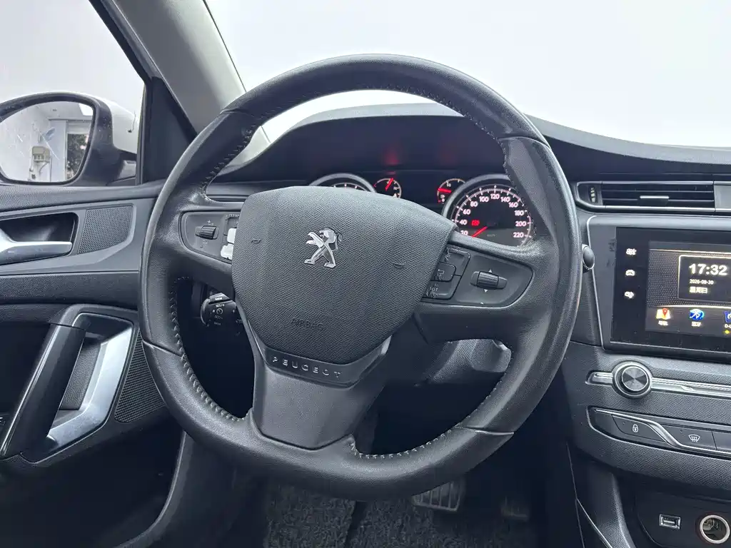 Peugeot 408 — миниатюра 6