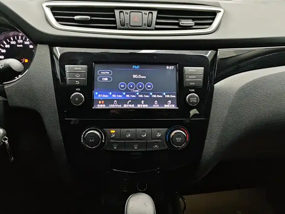 NISSAN QASHQAI