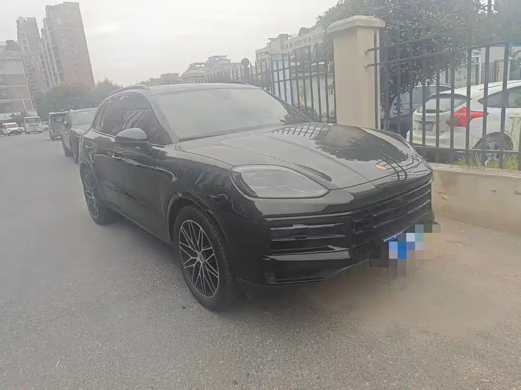 Porsche Cayenne — миниатюра 3