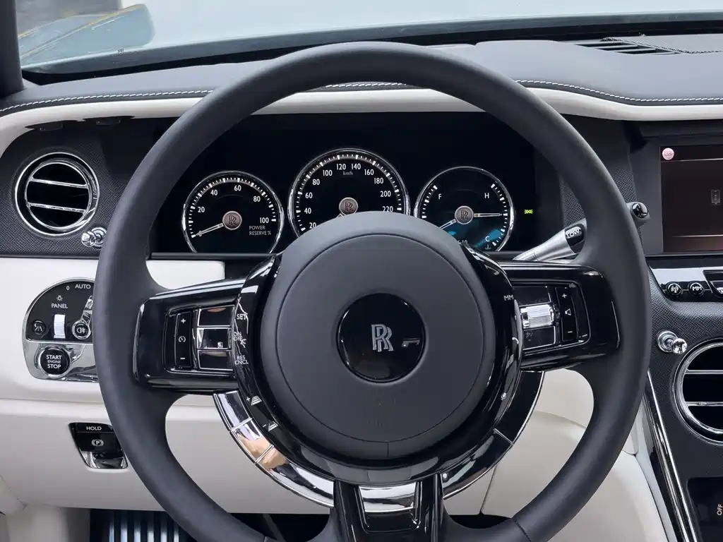 Rolls-Royce Cullinan — миниатюра 23