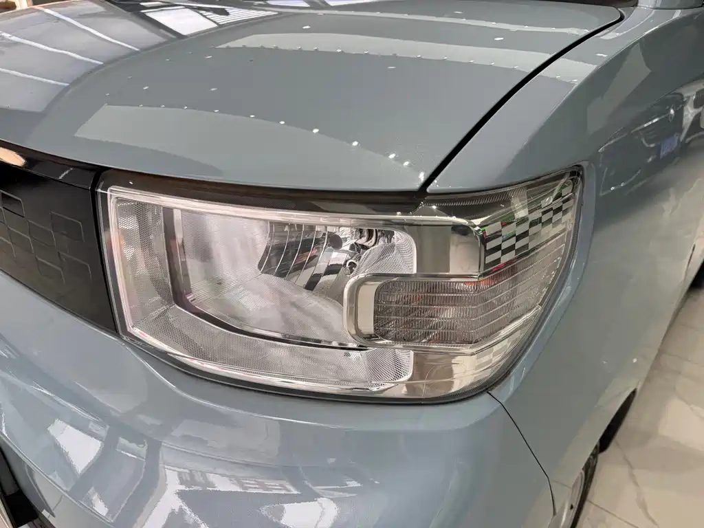 Wuling MINIEV — миниатюра 10