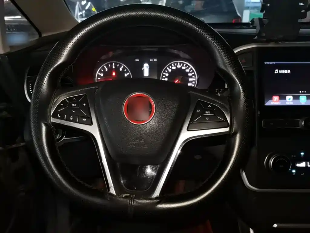 BYD MAX — миниатюра 11